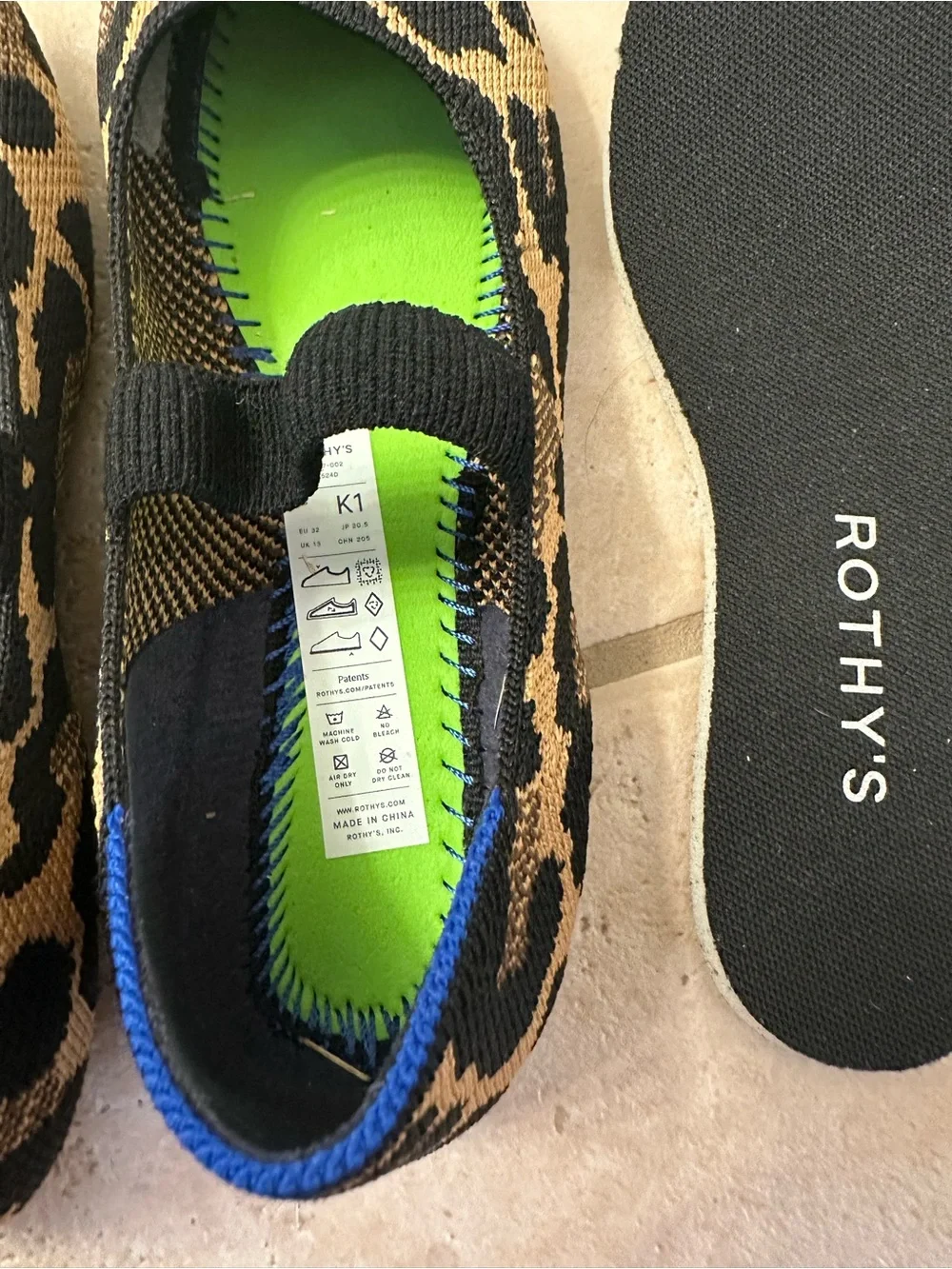 Like new Rothy’s The Kids Mary Jane - Amber Cat. Size 1
